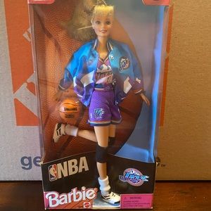 MATTEL 1998 NBA TEAM UNIFORM UTAH JAZZ BARBIE